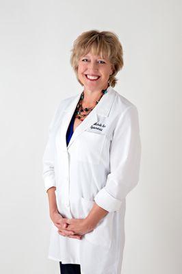 Michelle F. Kerr, OD staff optometrist and contact lens expert.