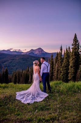 Adventure Elopements & Intimate Wedding Photography | https://jenneanne.com/