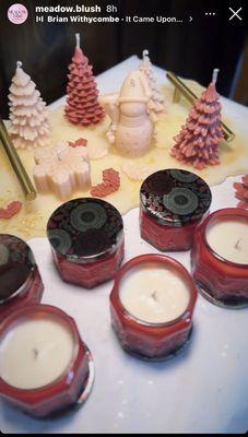 Christmas candles. Visit www.meadowandblush.com.