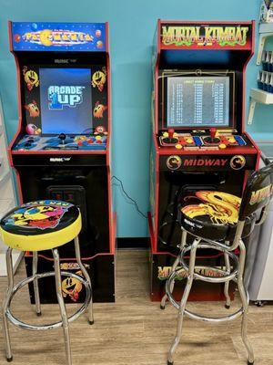 Free arcade games at The Candy Drawer.