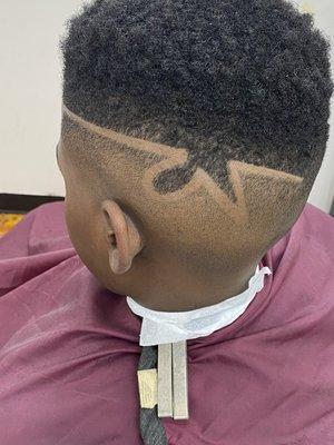 Skin Fade w/ Freestyle Design #PhatDaBarber