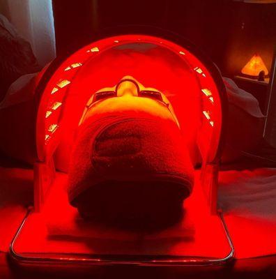 Red LED therapy strengthens the skin and smoothes fine lines and wrinkles