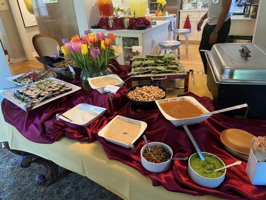 Accompaniments to an hors d'oeuvres buffet