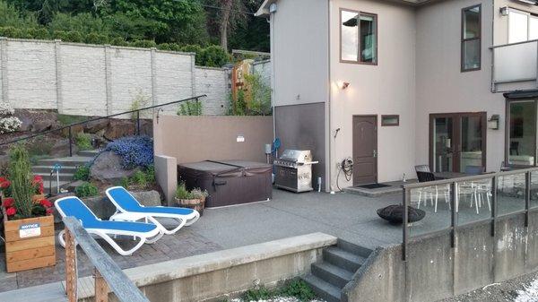 Luxury Lookout Hood Canal Vacation Rental:  Ultimate outdoor patio area (Hot tub, BBQ, Sun chairs, Fire pit, Table and chairs, etc)