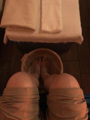 5 min warm foot soak to start foot massage