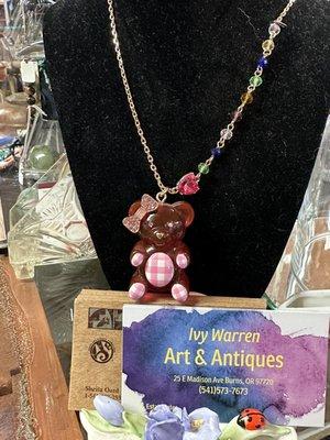 Of course they have a gummy bear necklace.