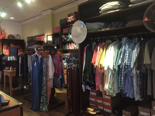 Located in the lobby of Sandpearl Resort, Collections gift shop carries Tommy Bahama, Robert Graham, Brighton, Vera Bradley and much more!