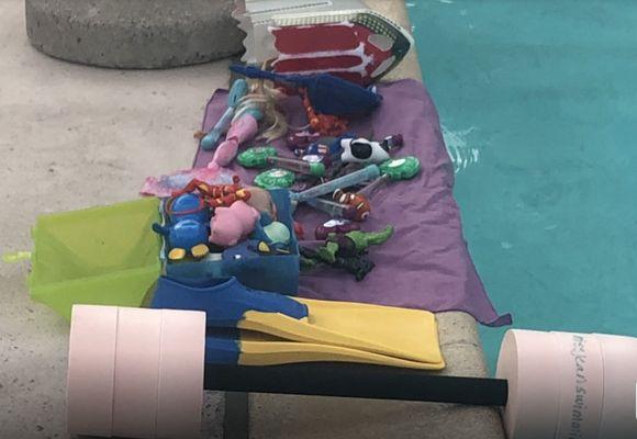 Missjeanswimming lessons have lots of toys to play with at Northbridge pool.