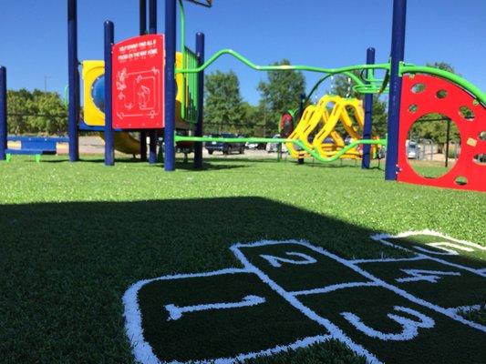 Playground Grass Extreme with hopscotch Funsert