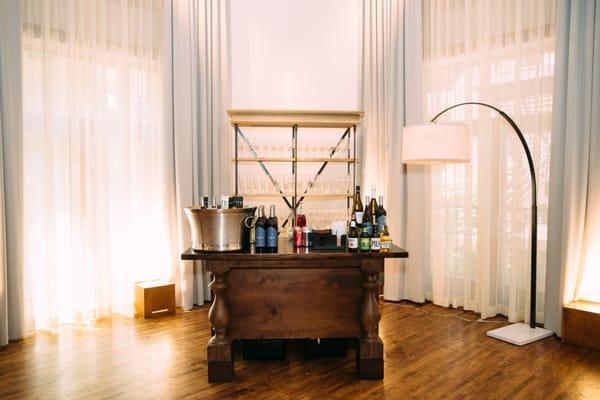 Portable bar in the ballroom