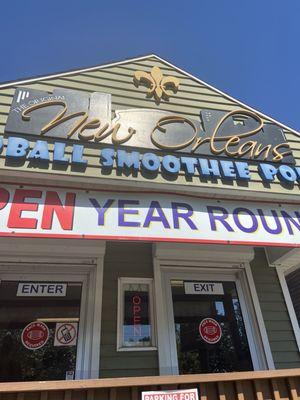 The Original New Orleans Sno-balls & Smoothee