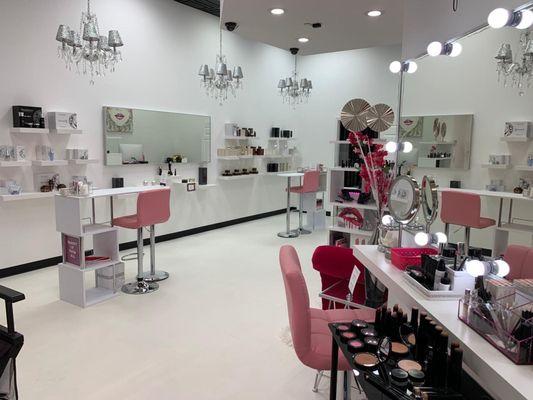 The beautiful yet simplistic layout of the beauty bar