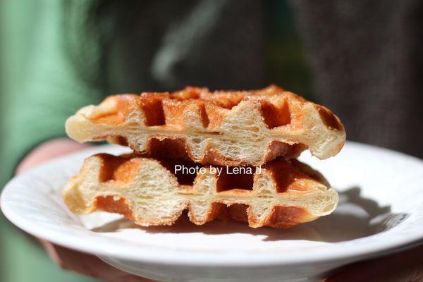 Inside of Croffle ($4) - croissant waffle hybrid. Not great. Not crispy, just dense.