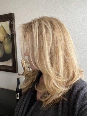 Dimensional blonde color