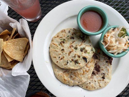 Salvadoran Pupusas