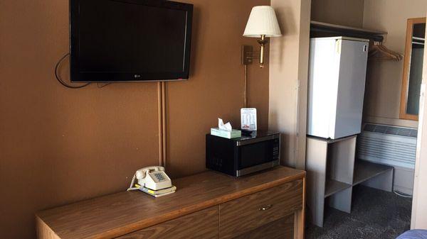 Rooms includes microwave, refrigerator, cable tv, free wi-fi