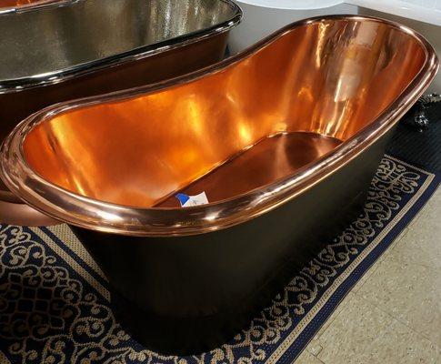 Signature Hardware 70" Thaine Copper Tub