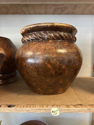 Medium size planter bronze