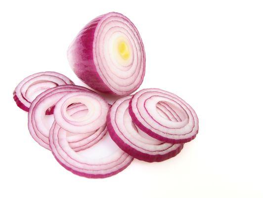 Fresh-cut white or red onions. Diced, minced, and a variety of other cuts available.