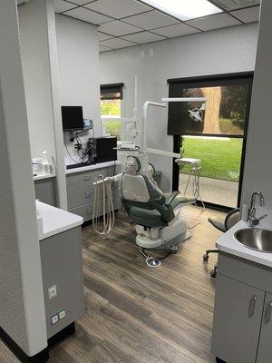 Lakeside Dental