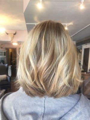 Blonde highlight with copper lowlight.  Foil work