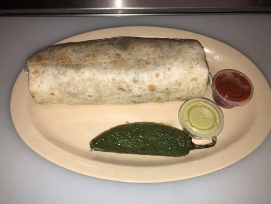 Burrito con su chile toreado para que amarre