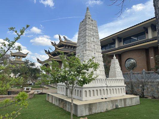 Bodhgaya temple replica