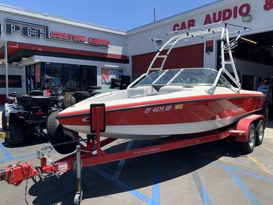 This boat is ready for summer!