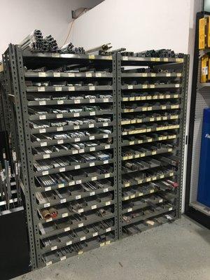 Threaded rod and strut as well as corresponding accessories in stock and available