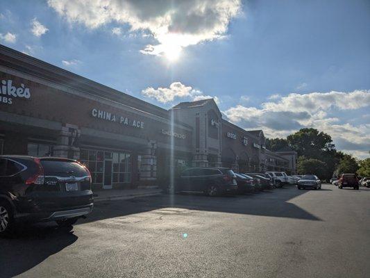 Mallard Pointe Shopping Center, Charlotte