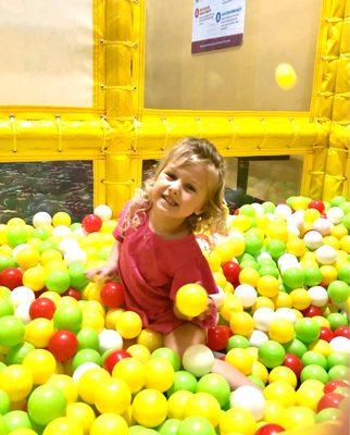 Toddlers ball pit.