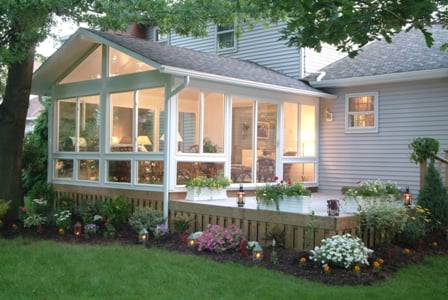 We offer All Season Sunrooms