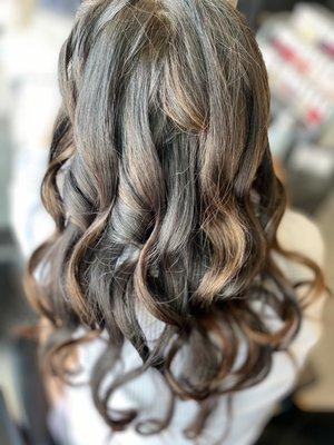 Soft waves hairstyle