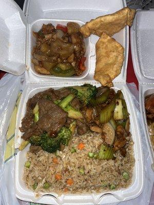 Beef with Broccoli, Black Pepper Chicken*, Pineapple Chicken, vegetable rice