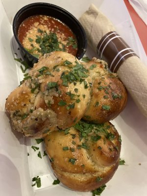 Excellent garlic knots