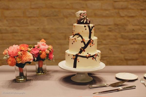 Sock monkey wedding cake