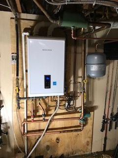 Tankless hot water heater | Dual purpose hot water heater installation