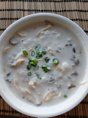 Tom Kha