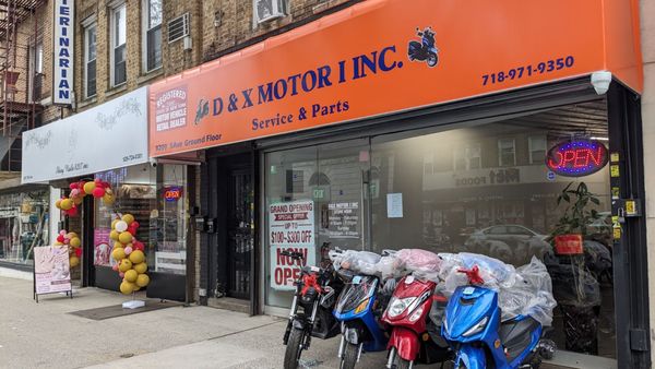 The front of D&X Motor I Inc in Bay Ridge.