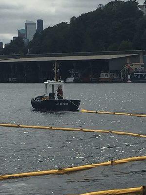 Tug Jethro doing oil spill training on Lake Union