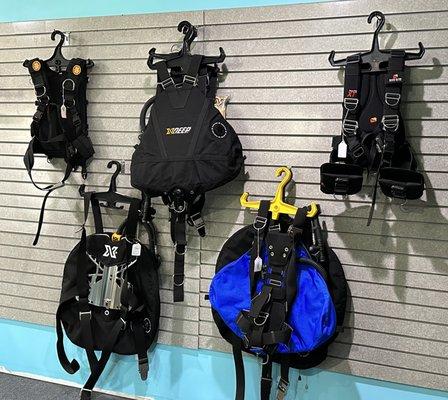 Tech gear every scuba diver loves.  Backplate and wings to side mount setups!