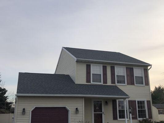 Atlas Pinnacle Pristine asphalt shingle roof in Dover, Pa