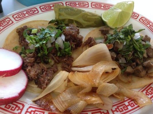 A cabeza and lengua taco