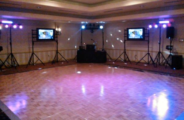 Louisville, Kentucky's 5 star rated DJ Services