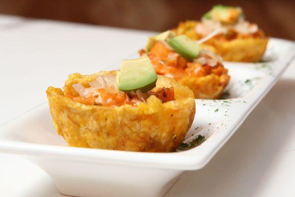 Shrimp Baskets -
Deep-fried baskets filled with shrimp in aurora and corn sauce