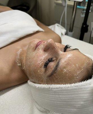 Firming peptide mask