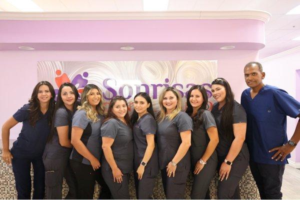 Sonrisas Dental Studio