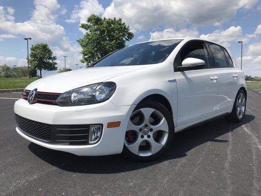 2010 Volkswagen GTI white