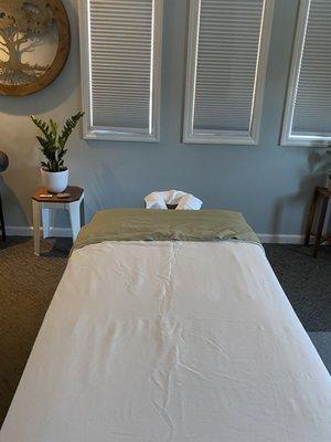 Massage table