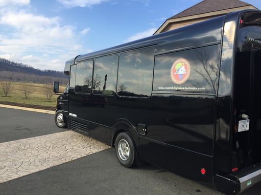 Central Virginia Wine Tours & Transportation